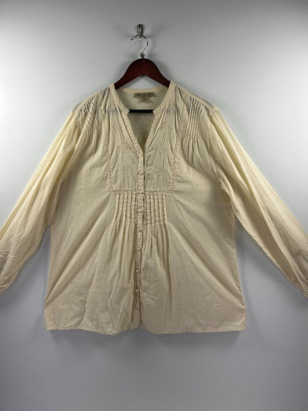 Nine West Vintage America Cream Embroidered Pintuck Blouse XL